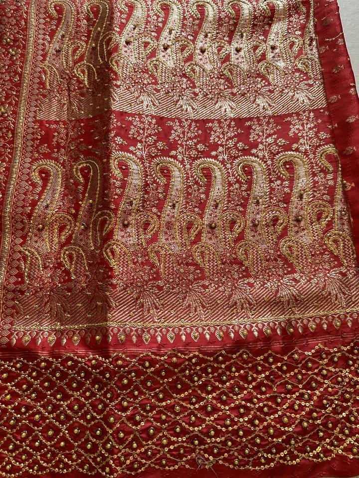 Beautiful Red Gold Jeweled Encrusted Ornate Saree Sari Fine - Image 3 of 4
