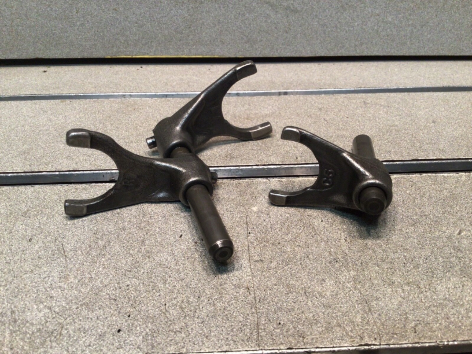 Shift Rails And Forks Yamaha TTR125,TTR125S,shift fork,fork set,shift rail,transmission forks ...