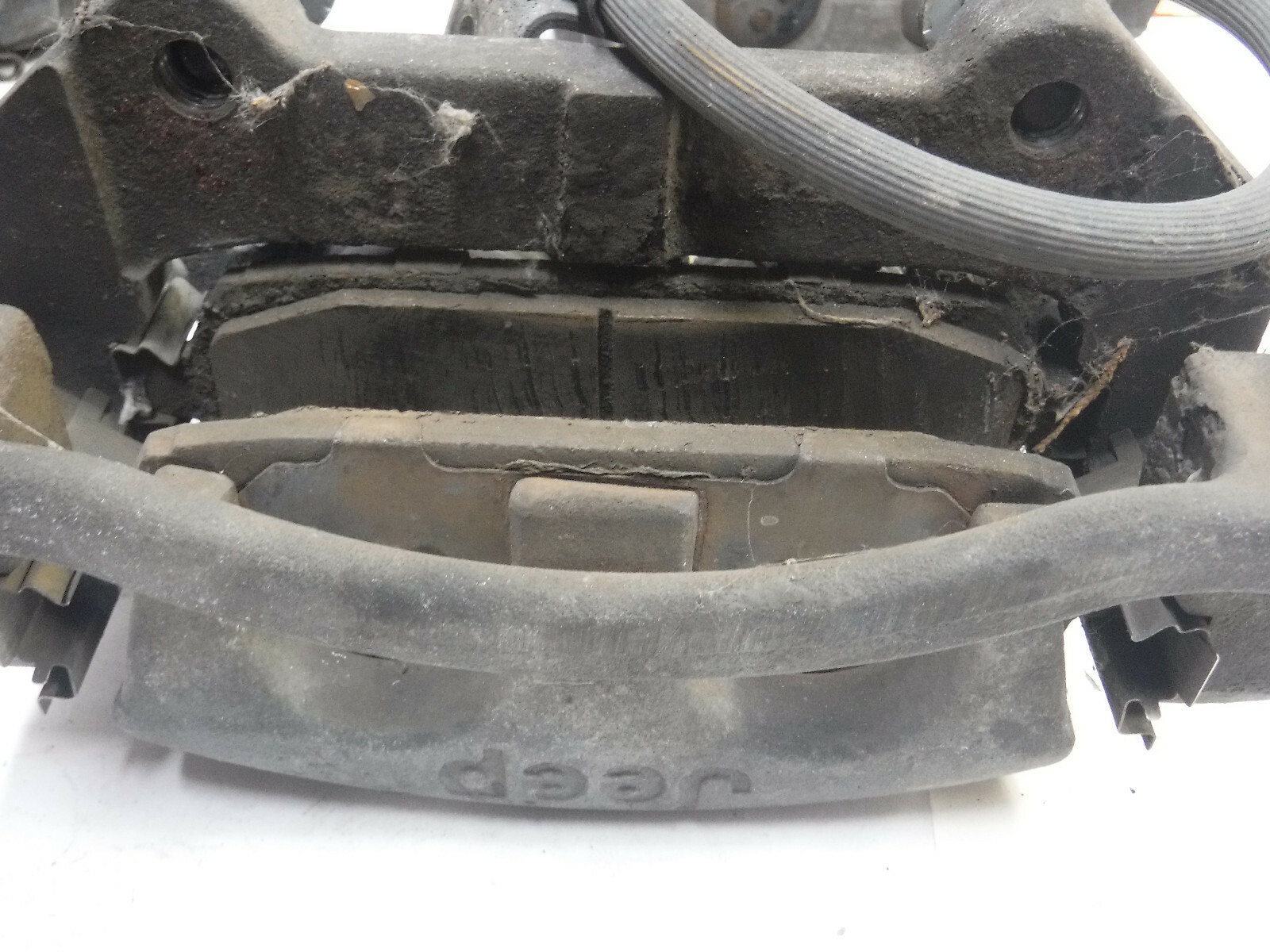 OEM 2005 05 JEEP GRAND CHEROKEE LTD 5.7L HEMI LEFT FRONT BRAKE CALIPER