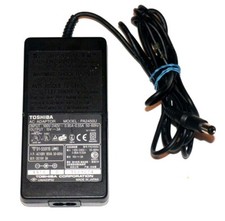 Genuine Toshiba Laptop AC Adaptor Model: PA2450U Output: 15V-3A