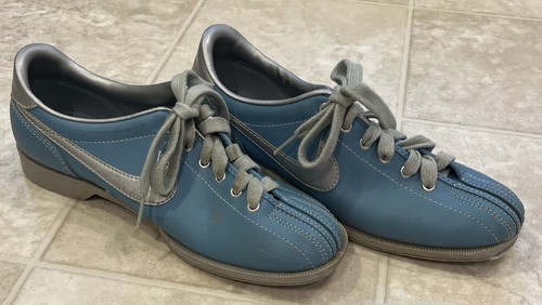 Nike Vintage Baby Blue Bowling Shoes 