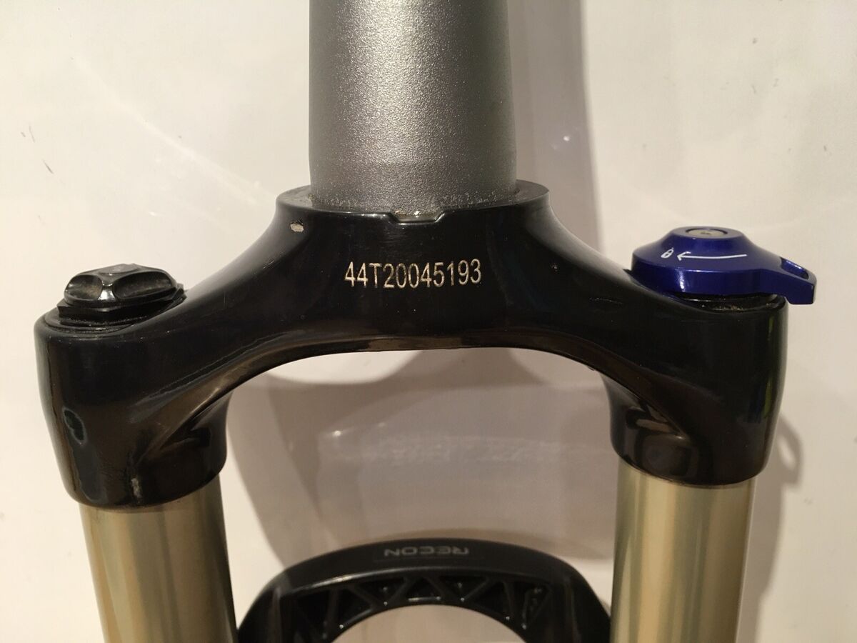 Rock Shox Recon Gold 29” 100 mm. Solo Air | eBay Rock Shox Recon Gold 29” 100 mm. Solo Air | eBay