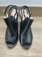 Clarks Women’s Wedge Sandals Size 5.5 – Black Leather Braided Straps New No Box