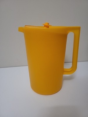 EUC Tupperware Classic Sheer Pitcher With Push Button Seal ~Color Papaya*