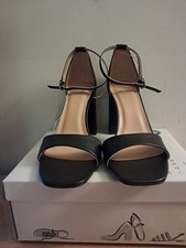A New Day Heels Size 9.5 Black