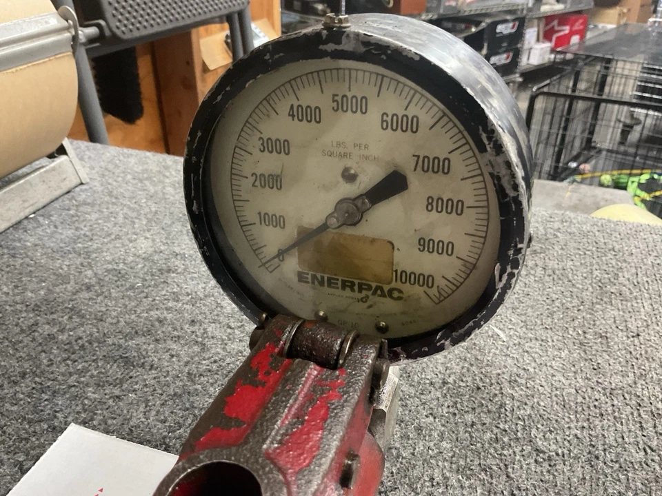 ENERPAC Hydraulic Hand Pump w/ 10-ton Hydraulic Ram Cylinder - Image 4 of 4