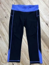 XERSION Athletic Capri Pants Black Purple Workout Stretch Fitted Leggings Sz M