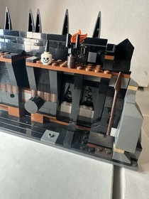 Lego 79007 The Lord of the Rings Battle at the Black Gate with 5 Minifigures