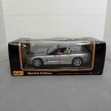 MAISTO 1998 CHEVROLET CORVETTE CONVERTIBLE SILVER SPECIAL EDITION 1:18 NEW
