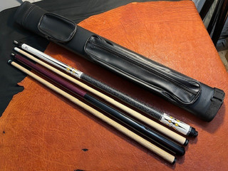Package Set McDermott Lucky pool cue & G Force Break Jump with 2x2 Case.