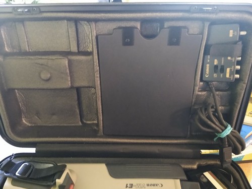 Canovision 8 Canon VM-E1 Camcorder with case Black/White, Hi8, Partial Function - Picture 5 of 8