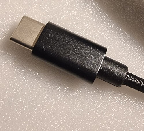 2 x Long 3 Metre Braided USB A to USB C Cable. PS5 / Xbox Series X /s / phone - Picture 3 of 4