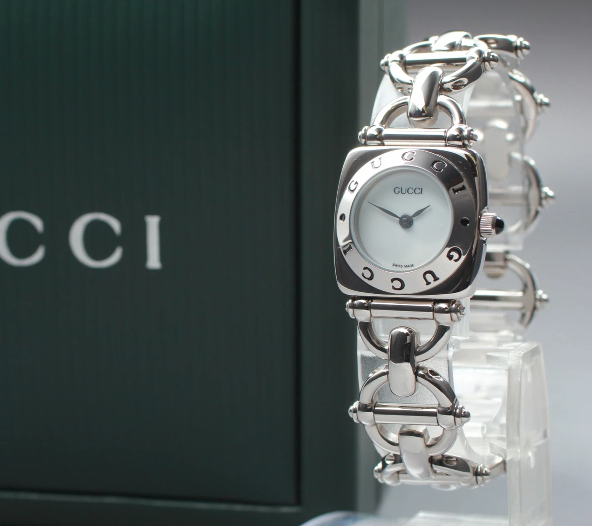 [Presque comme neuve avec boîte papier] Montre pour femme GUCCI 6400L 21mm Horsebit Silver Quartz