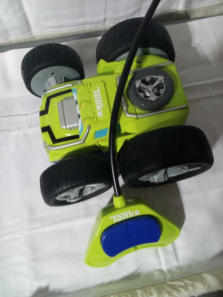 tonka chuck and friends flip blue/green bounce back racer remote control car - Image 2 of 4