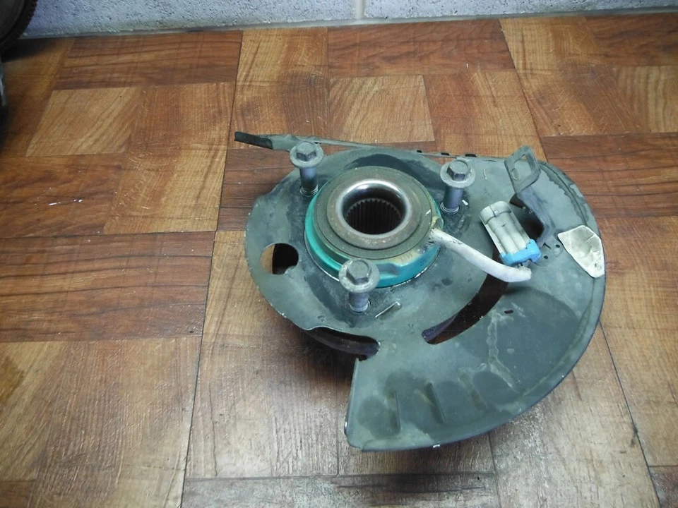 06-13 Chevrolet Impala SPINDLE WHEEL HUB & BEARING OEM w ABS LEFT - Image 2 of 4