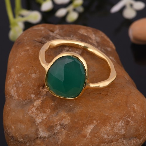 Anillo de piedras preciosas chapado en oro amarillo ónix verde natural regalo de cumpleaños para amigo - Imagen 3 de 13