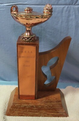 TROPHY FIGURE GENIE MAGIC ALADDIN MAGICAL OIL LAMP OF KNOWLEDGE  SCHOLARSHIP