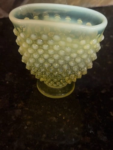 Vintage Fenton uranium Topaz Vaseline Hobnail Opalescent Glass Vase, ~3.75”.glow