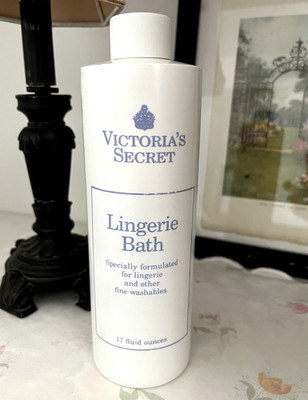 Vtg Victoria's Secret ORIGINAL Lingerie Bath Delicate Wash 17 oz NEW SEALED