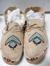 ANTIQUE VINTAGE KIOWA INDIAN BEADED MOCCASINS - HARD SOLES - BRAIN TANNED