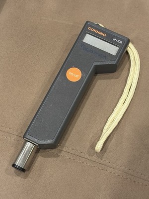 Vintage Corning pH 106 Handheld Portable Stick pH Meter Untested