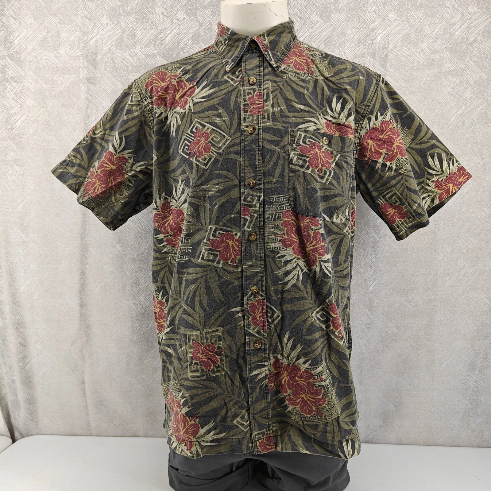 VIntage Ron Chereskin Tropical Floral Shirt Mens Large Green Hibiscus Button
Opens in a new window o