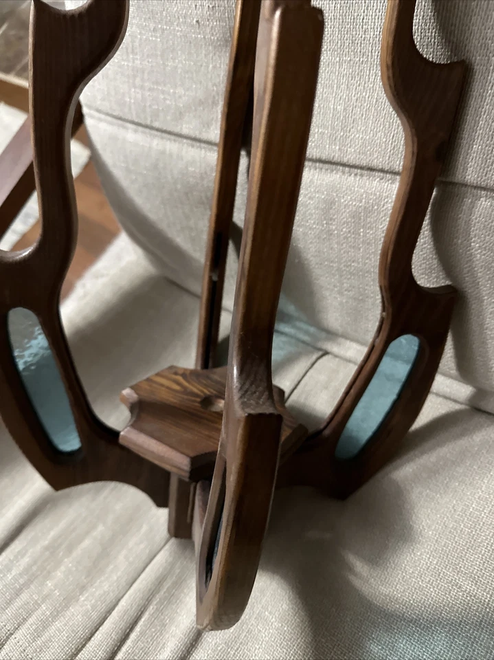 "Linterna de vela plegable grande de 22"" con inserción de metal para decoración de madera de mediados de siglo" Foto 3 de 4