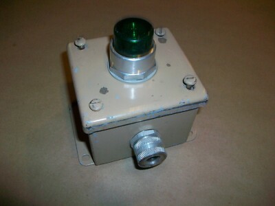 Allen Bradley Illuminated Push Button 800T-QT10 w/ Hoffman E1PB Push Button Encl
