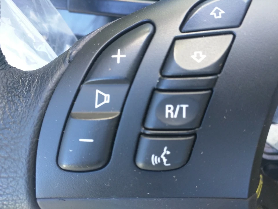 1996-1999/4 318ti, M3 Leather Steering Wheel w/m-technik, M-Roadster & M-Coupe - Image 3 of 4