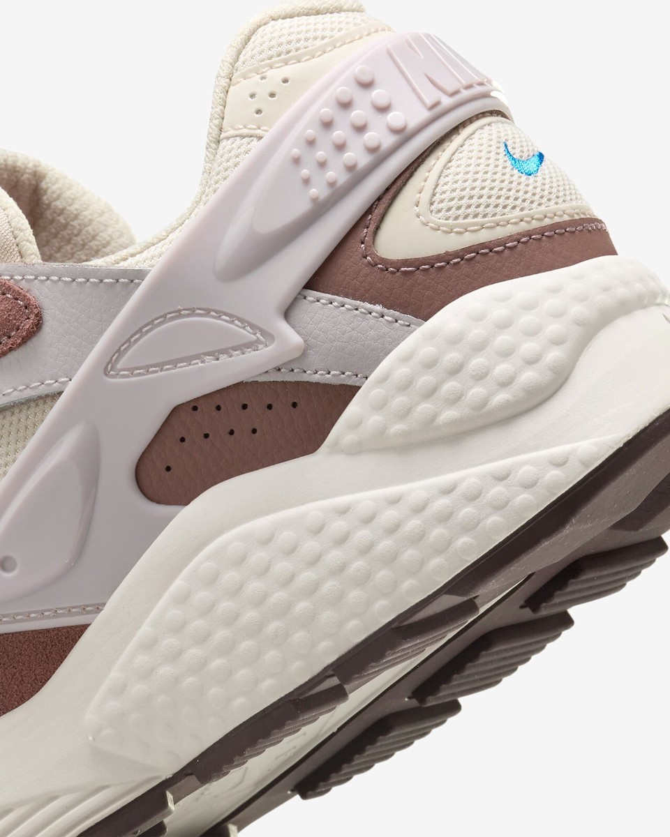 NEW Nike Air Huarache Runner DZ3306-101 Light Orewood Brown Men Size 10.5 Amazon.com | Nike Air Huarache Runner Men main image 2