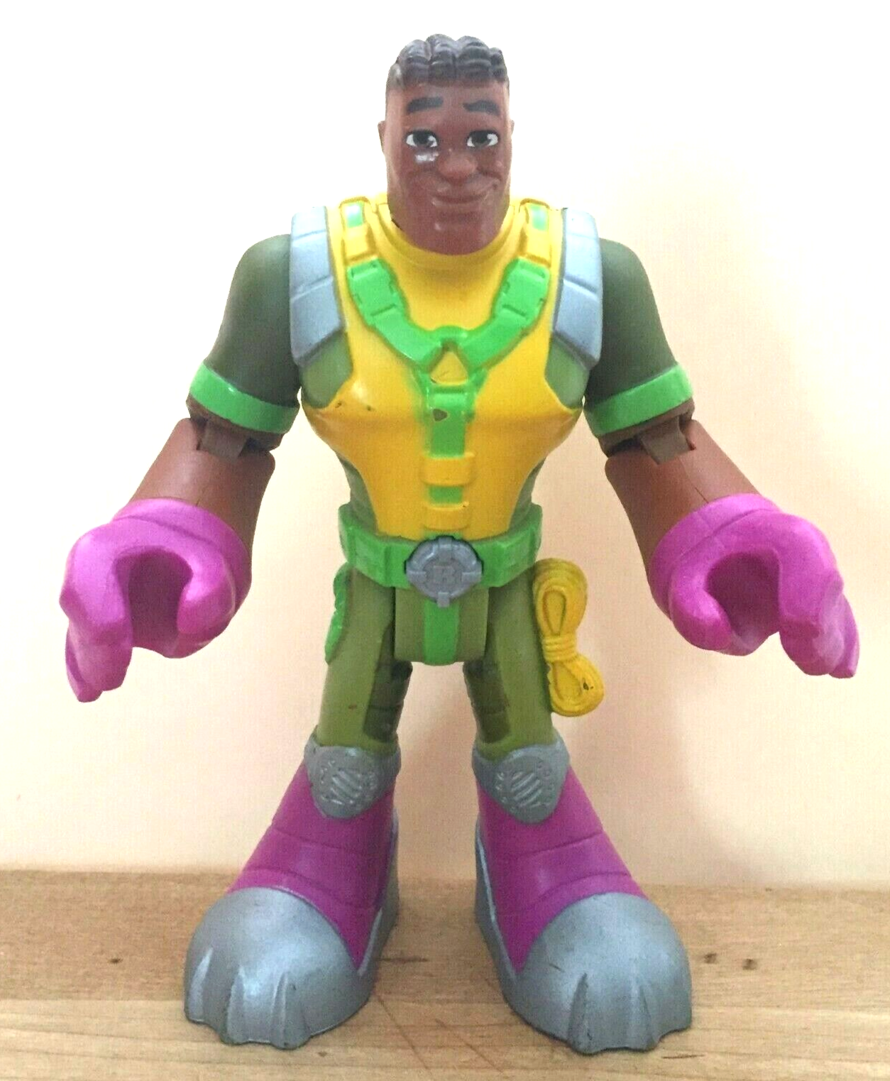 Fisher-Price Rescue Heroes Mattel 2018 Rocky Canyon 6-Inch 6