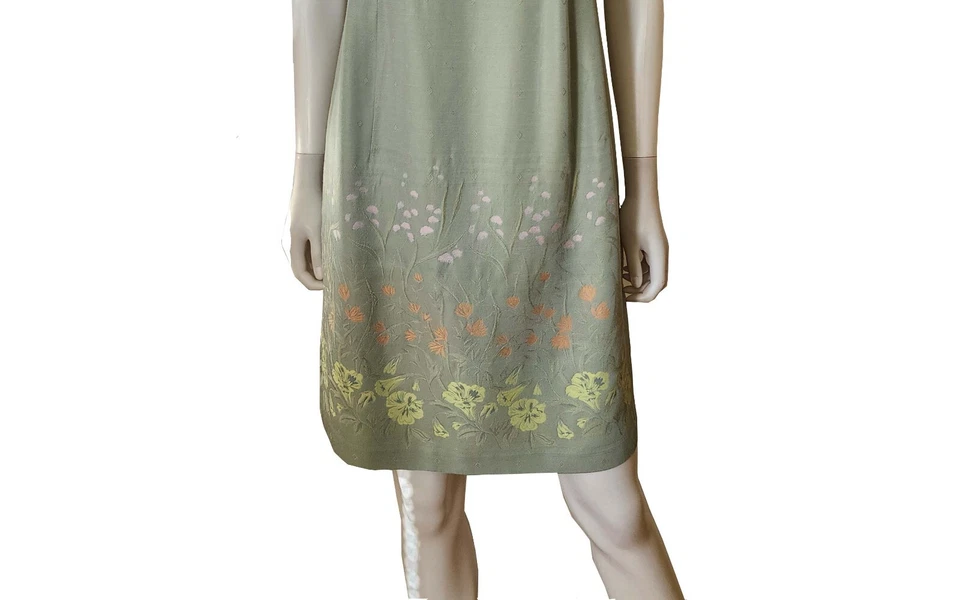 A Pea in a the Pod Embroidered Dress - Image 3 of 4