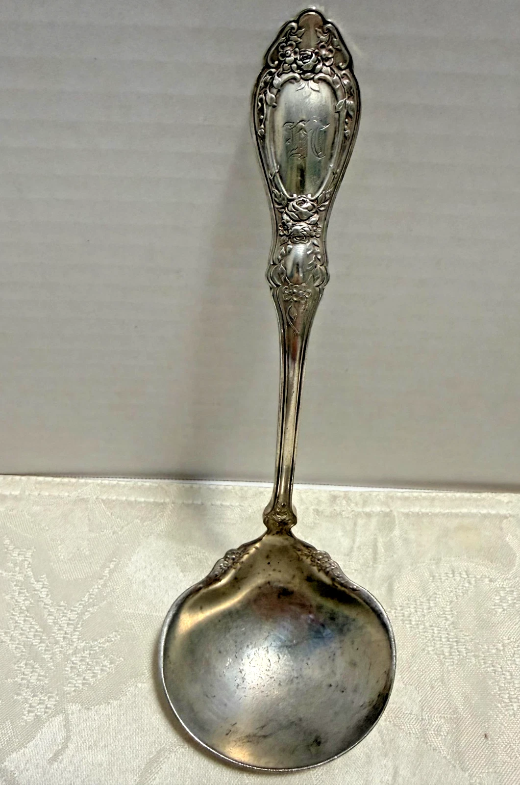 1847 Rogers Bros Heritage Silverplate Ladle Ornate Floral Vintage 1953 Monogram
