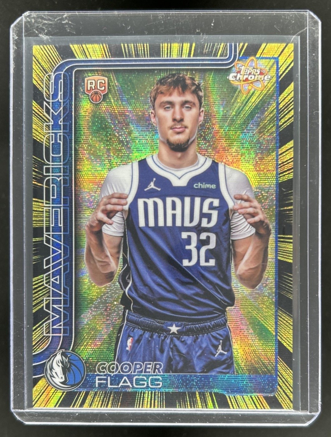 2025-26 Topps Chrome Cooper Flagg Radiating RC SSP #RR-1 Mavericks Rookie