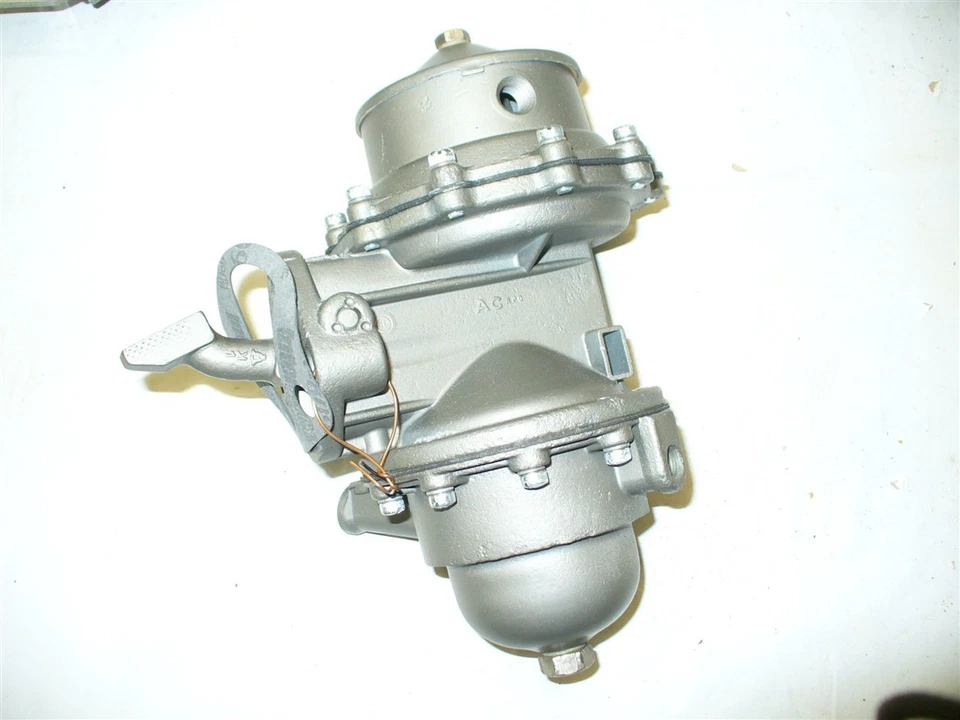 1940 -51 Buick Series 40 50 Fuel pump #529, 1537337 - Image 2 of 2