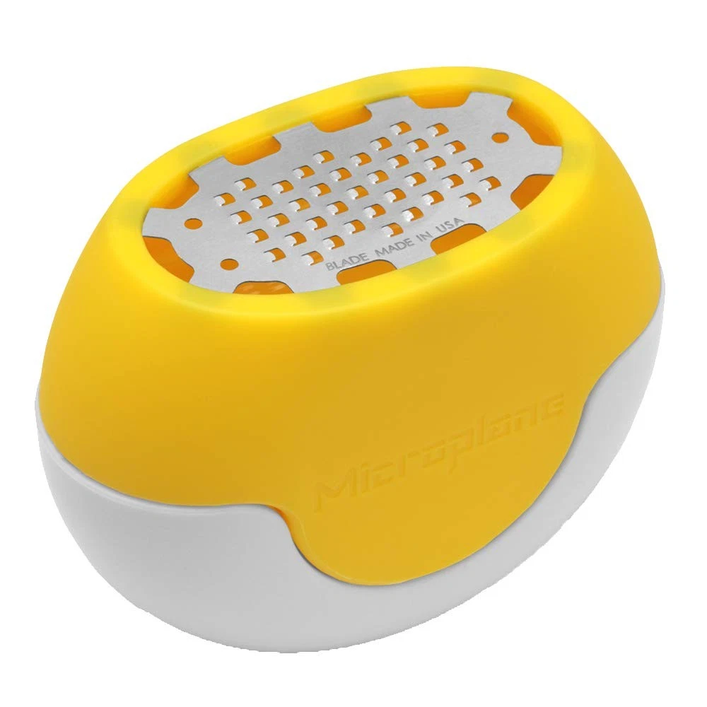 Microplane 34630 FlexiZesti Zester Tool Stainless Steel/Yellow, 7 x 3.8 x 5.5 cm