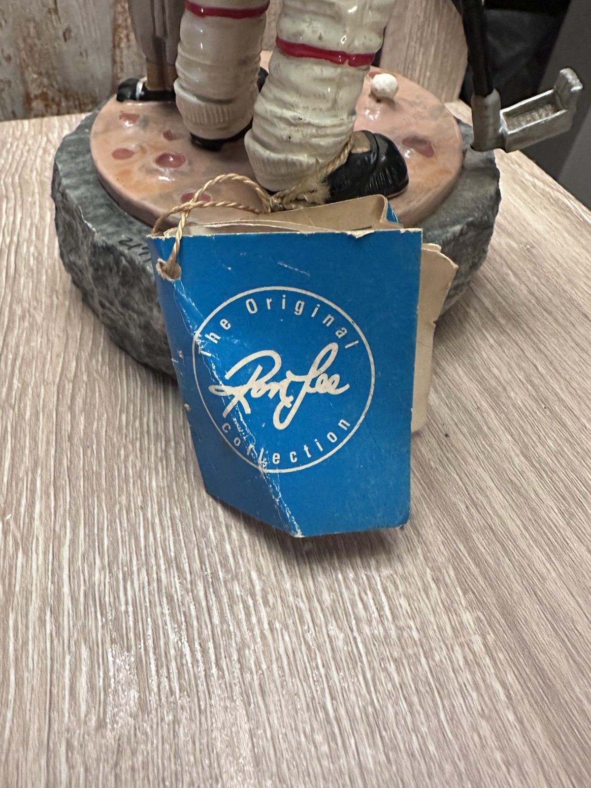 Ron Lee Signed Sculpture Limited Edition w/COA Astronaut Alien Golfing On Moon thumbnail 10