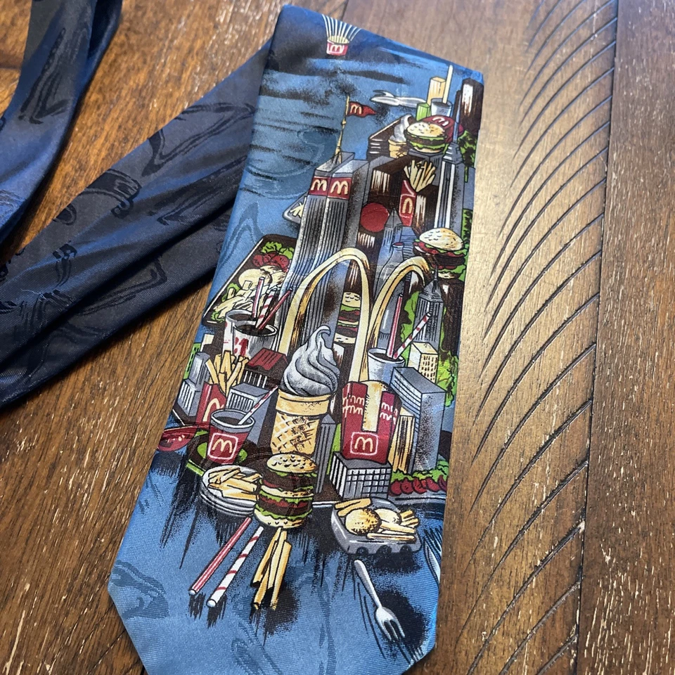 Corbata Colección McDonald’s 1994 vintage MBP comida rápida paisaje urbano novedad EE. UU. Foto 2 de 4