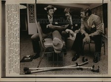 1973 Bill Curry Tom Keating John Brodie Prefer Grass Over Turf 11X8 Photo