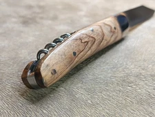 Couteau de poche style le Massu, manche en bois d'olivier