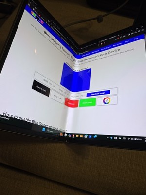 ASUS ZenScreen Fold OLED MQ17QH Portable Foldable OLED Monitor 17.3'' 4:3 Aspect