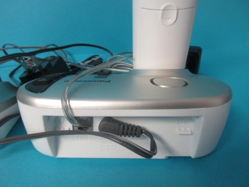 Panasonic KX-TGD220 N Digital Cordless Telephone System w/ 2 Handsets Answering - Zdjęcie 7 z 13