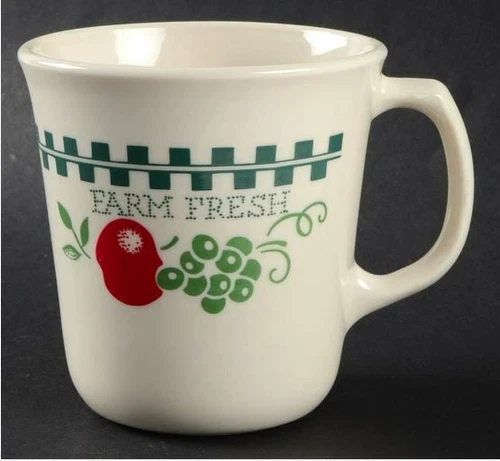 Set of 2 Coffee/Tea Mugs Farm Fresh by CORNING