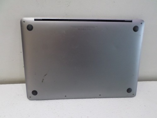 Apple MacBook Pro 2016 - Cracked LCD, No SSD, No Battery - PARTS - Picture 9 of 10