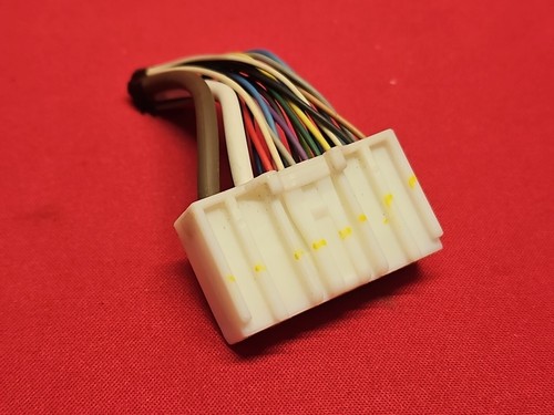 2009 Pontiac Vibe / Toyota Matrix Daytime Running Lamps Control Module PIGTAIL - Picture 3 of 4