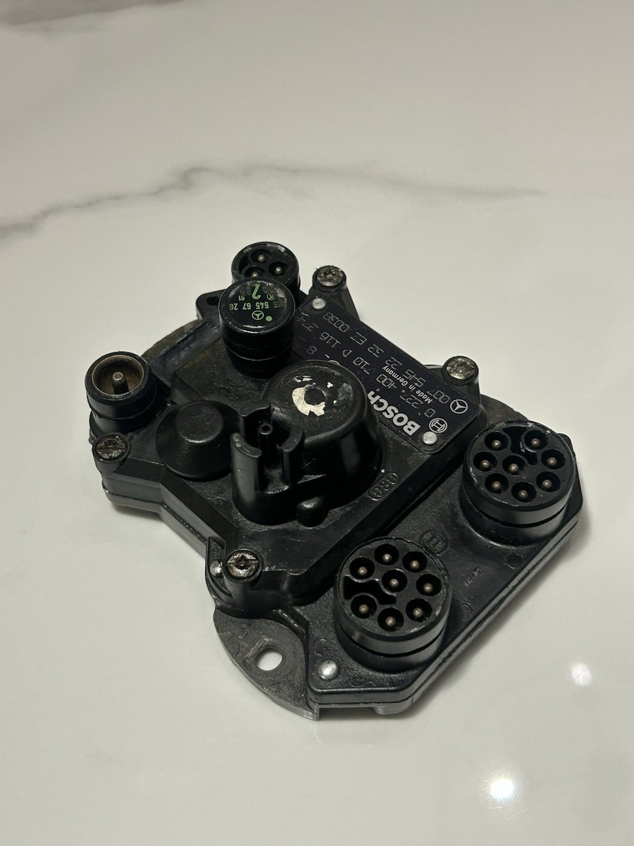 Mercedes Benz W126 420SE,SEL C126 420SEC Ignition Control Unit