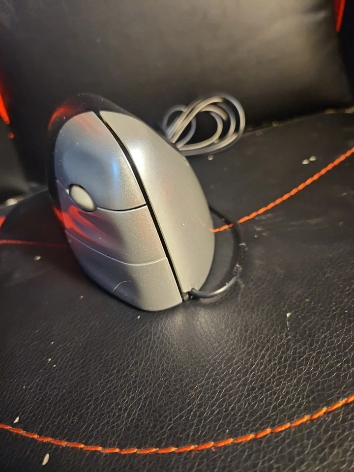 Evoluent Original Vertical Mouse 2 Wired USB model VM2 - Image 2 of 4