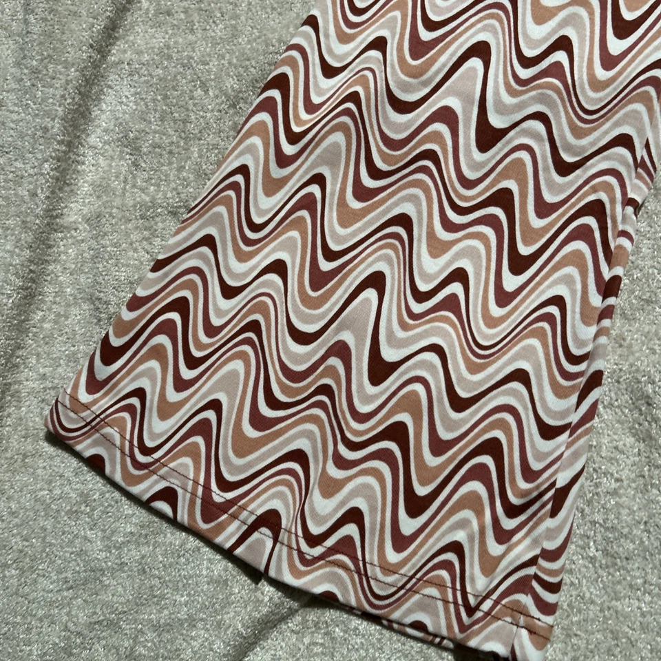 Holister Women’s Flare Pants Size Small Stretchy Fun Patterned, Hippie, 70s - Image 3 of 4