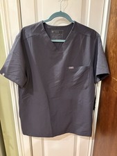 FIGS Women's Scrub Top Gray V Neck Short Sleeve Technical Collection Size M TR28