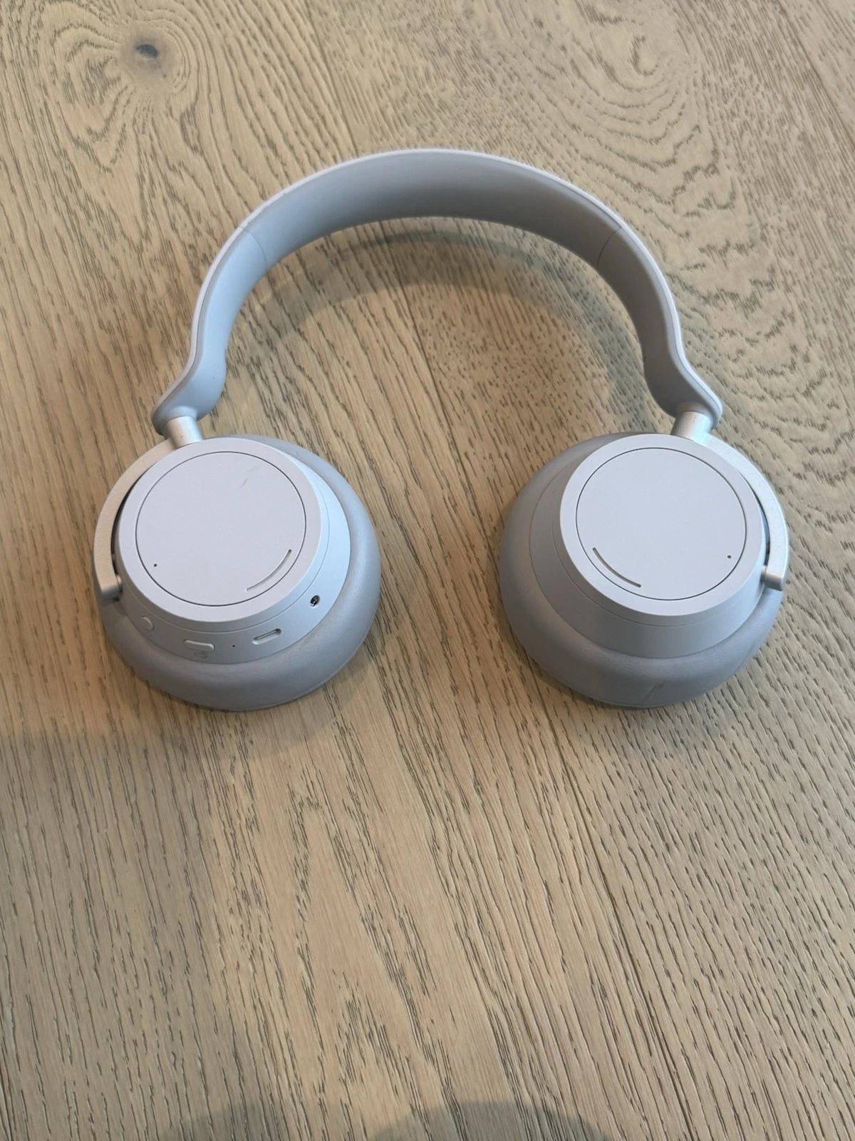 Microsoft Surface Headphones Gen. 1 No Case or Cables
